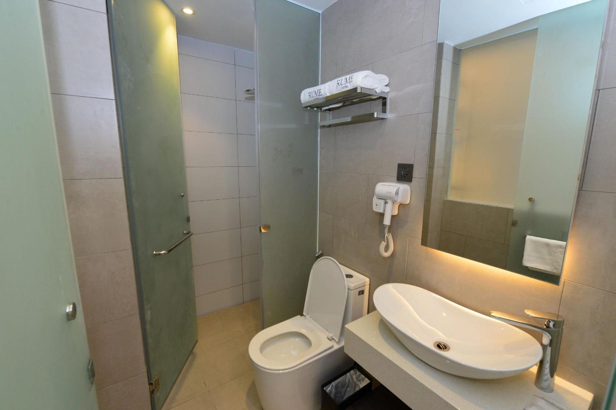 Rume Hotel Kuching Exterior foto